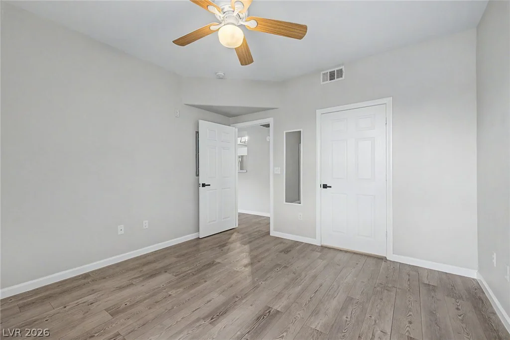 8000 Badura, Las Vegas, NV 89113