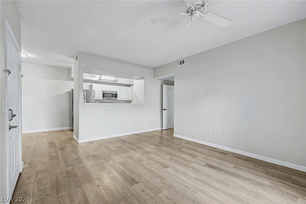 8000 Badura, Las Vegas, NV 89113