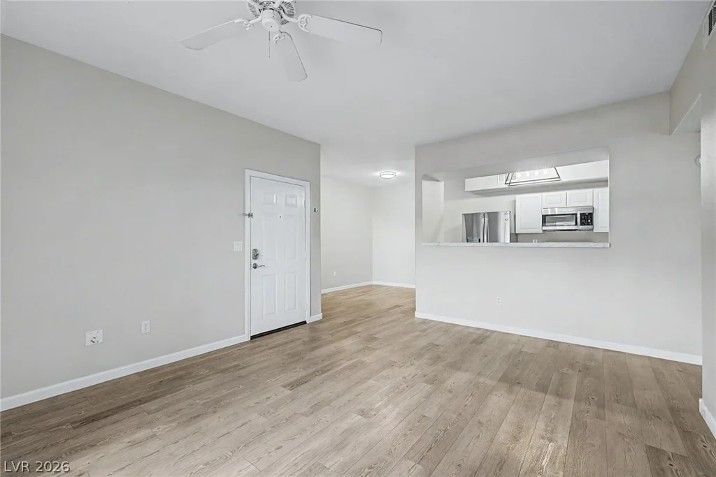 8000 Badura, Las Vegas, NV 89113