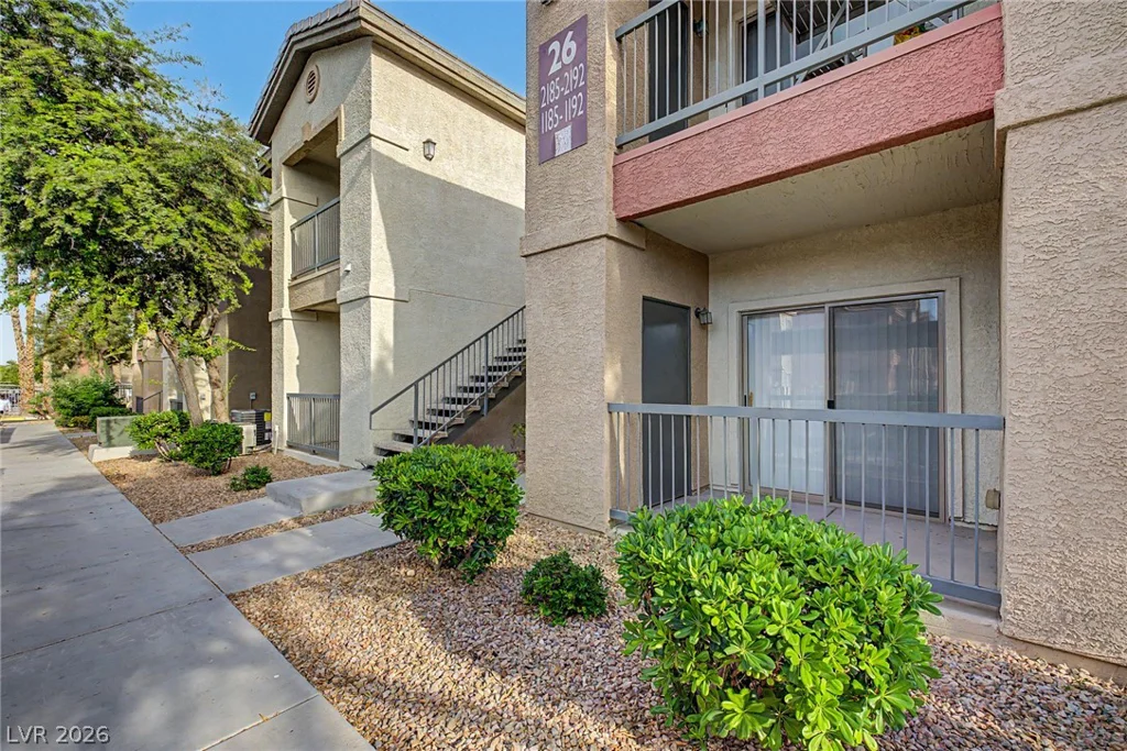 8000 Badura, Las Vegas, NV 89113