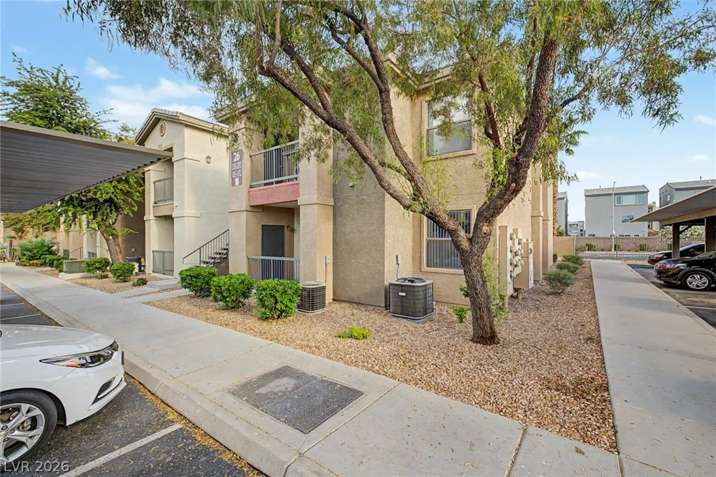 8000 Badura, Las Vegas, NV 89113