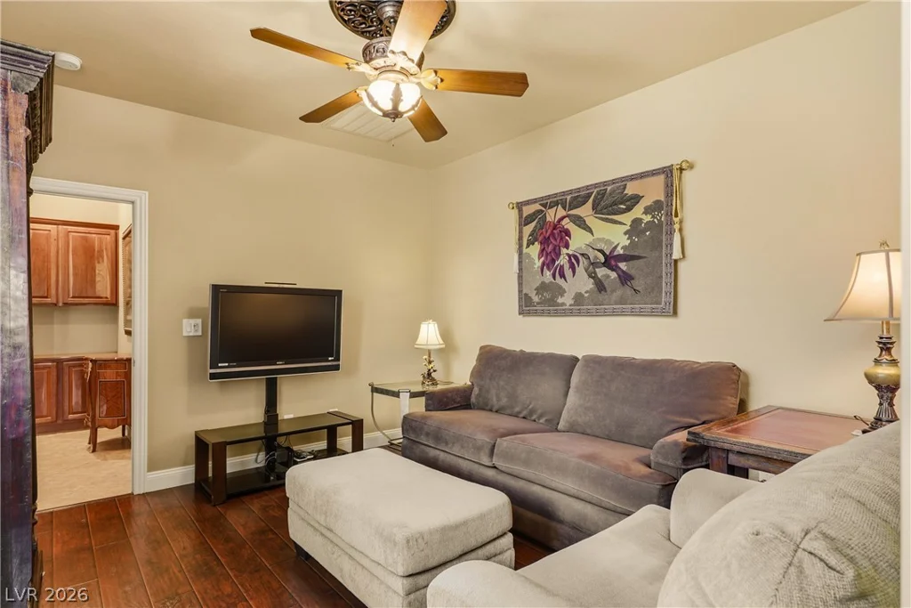 9518 Quiet Valley, Las Vegas, NV 89149