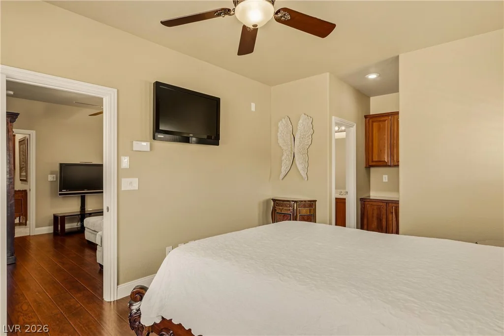 9518 Quiet Valley, Las Vegas, NV 89149