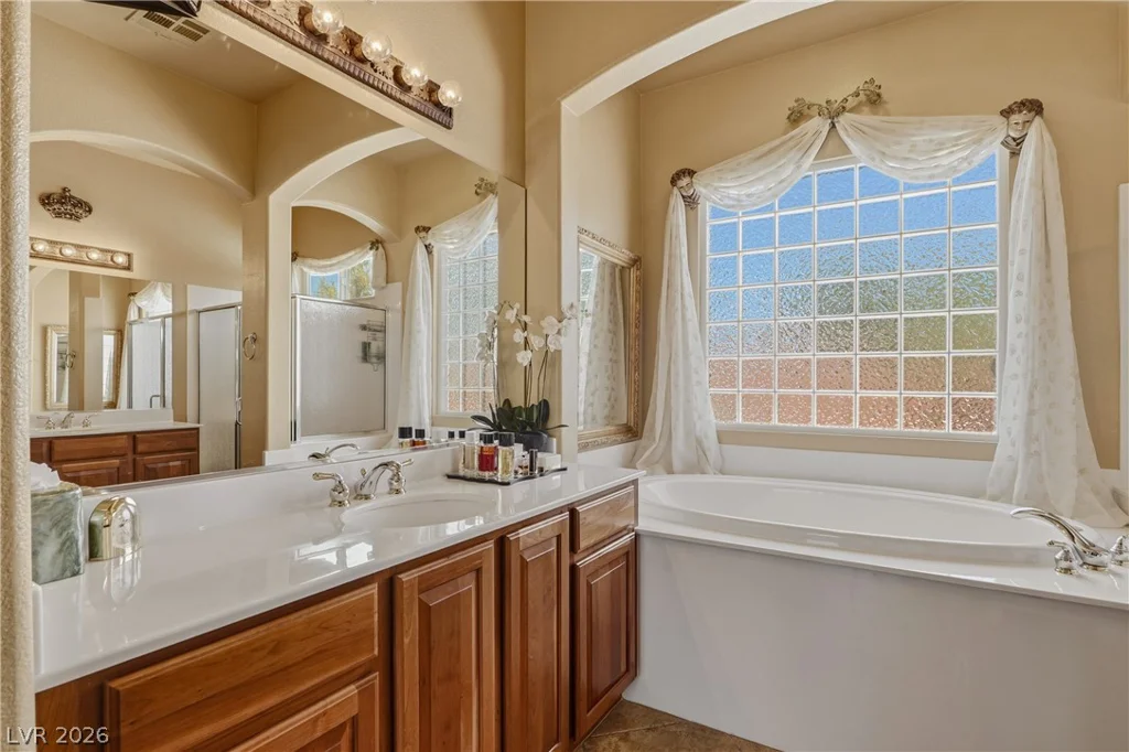 9518 Quiet Valley, Las Vegas, NV 89149