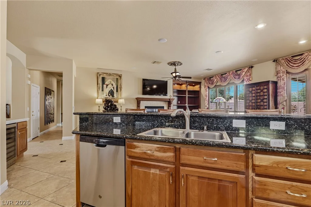9518 Quiet Valley, Las Vegas, NV 89149