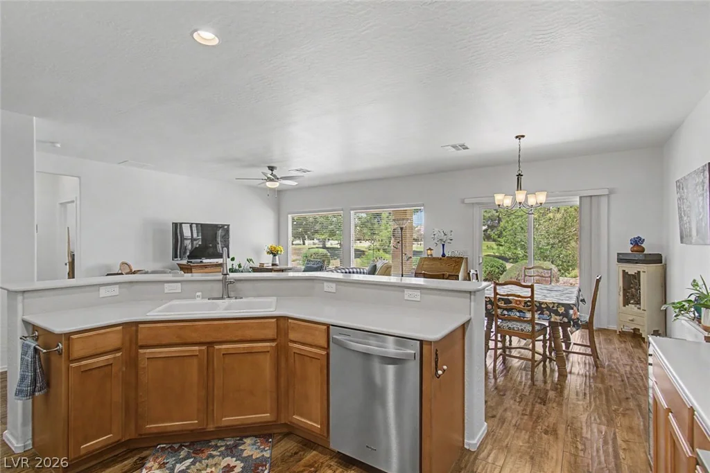 7681 Songster, North Las Vegas, NV 89084