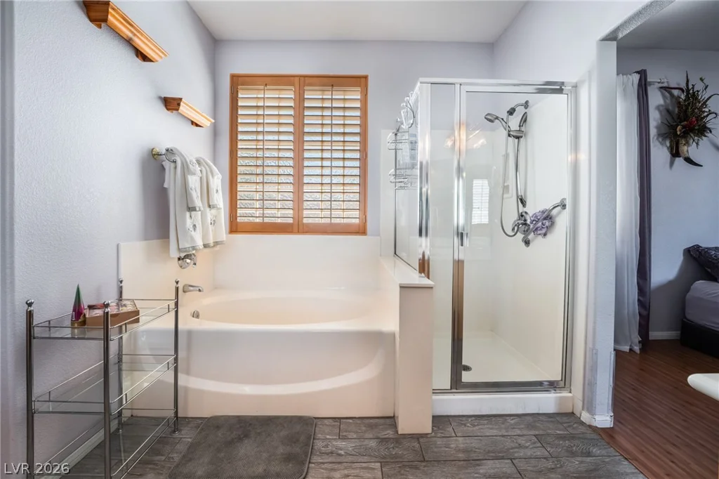 8528 Bandits Bluff, Las Vegas, NV 89143