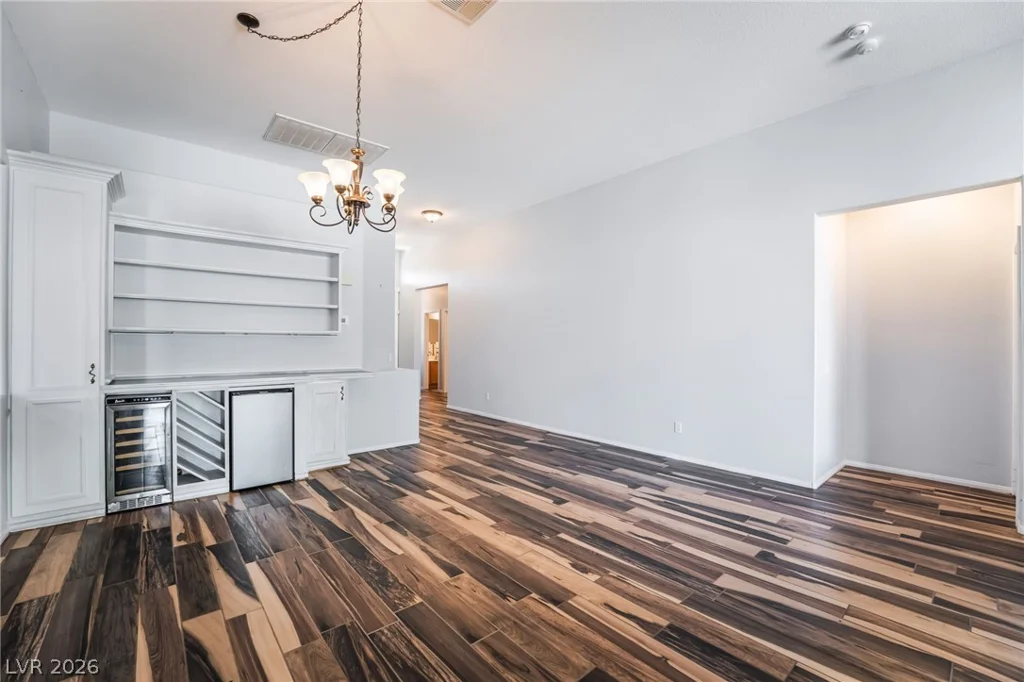 8528 Bandits Bluff, Las Vegas, NV 89143
