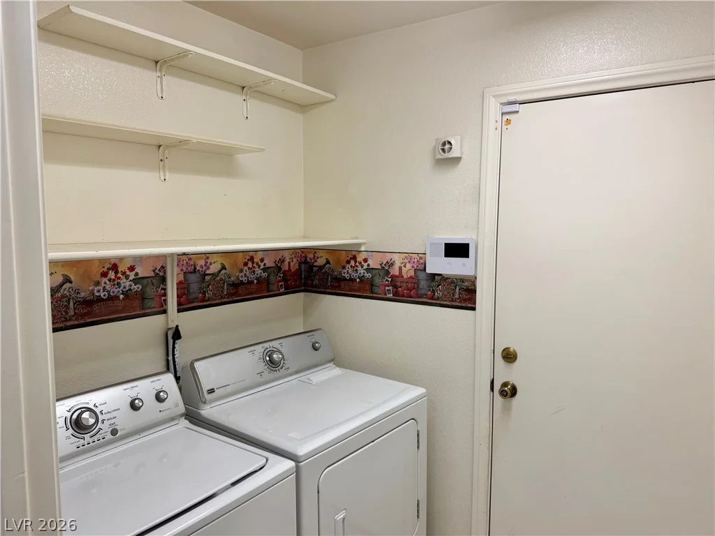 1809 Lyell Canyon, Las Vegas, NV 89134