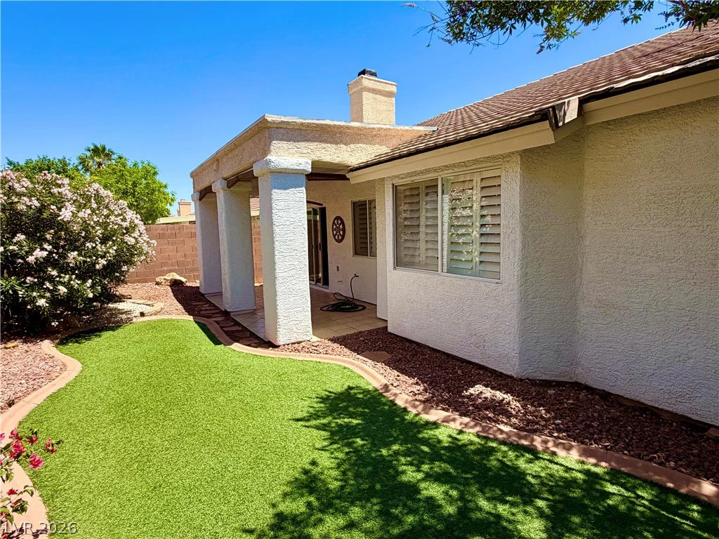 1809 Lyell Canyon, Las Vegas, NV 89134