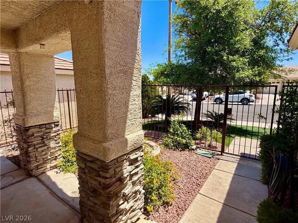 1809 Lyell Canyon, Las Vegas, NV 89134