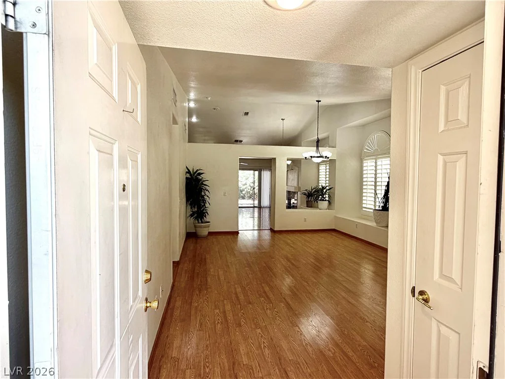 1809 Lyell Canyon, Las Vegas, NV 89134