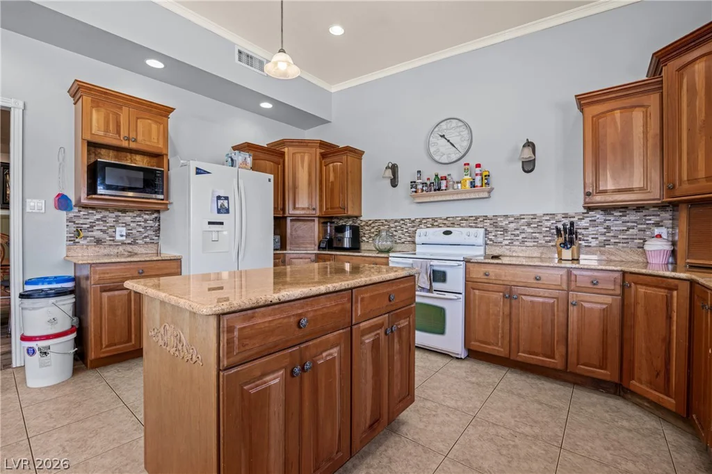 750 Leming, Overton, NV 89040