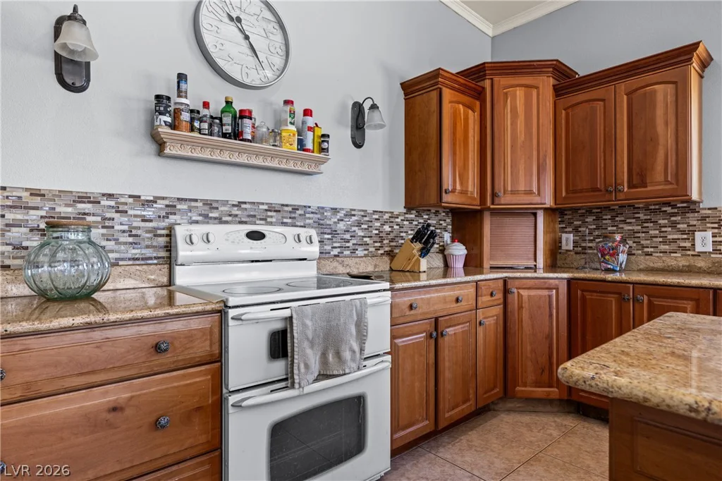 750 Leming, Overton, NV 89040