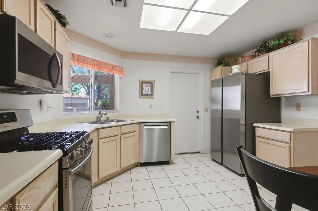 9060 Gemstone, Las Vegas, NV 89134