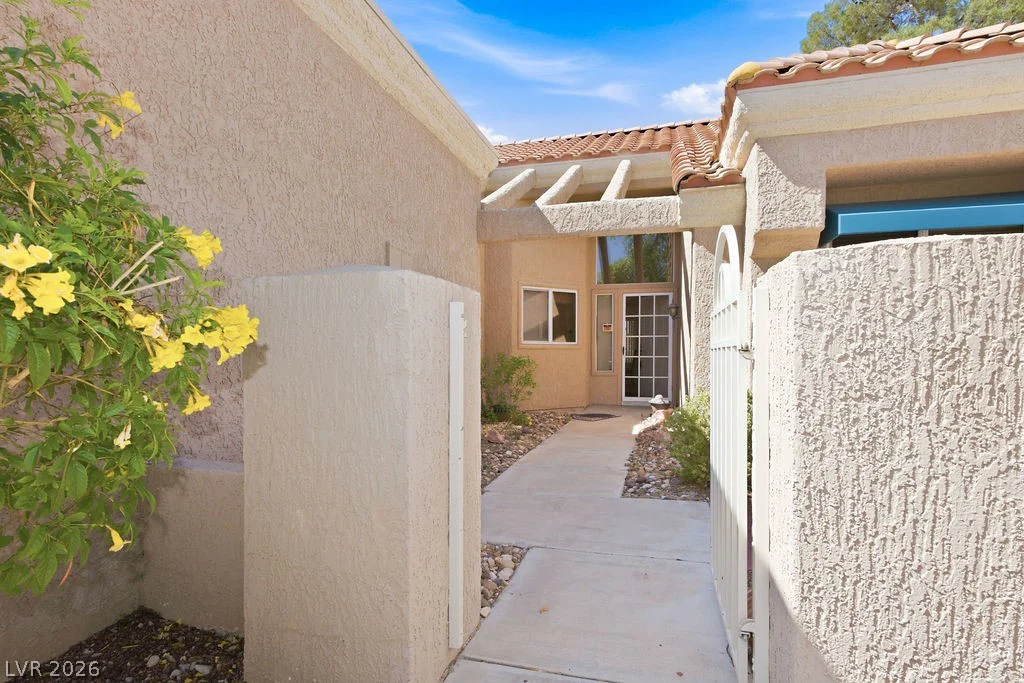 9060 Gemstone, Las Vegas, NV 89134
