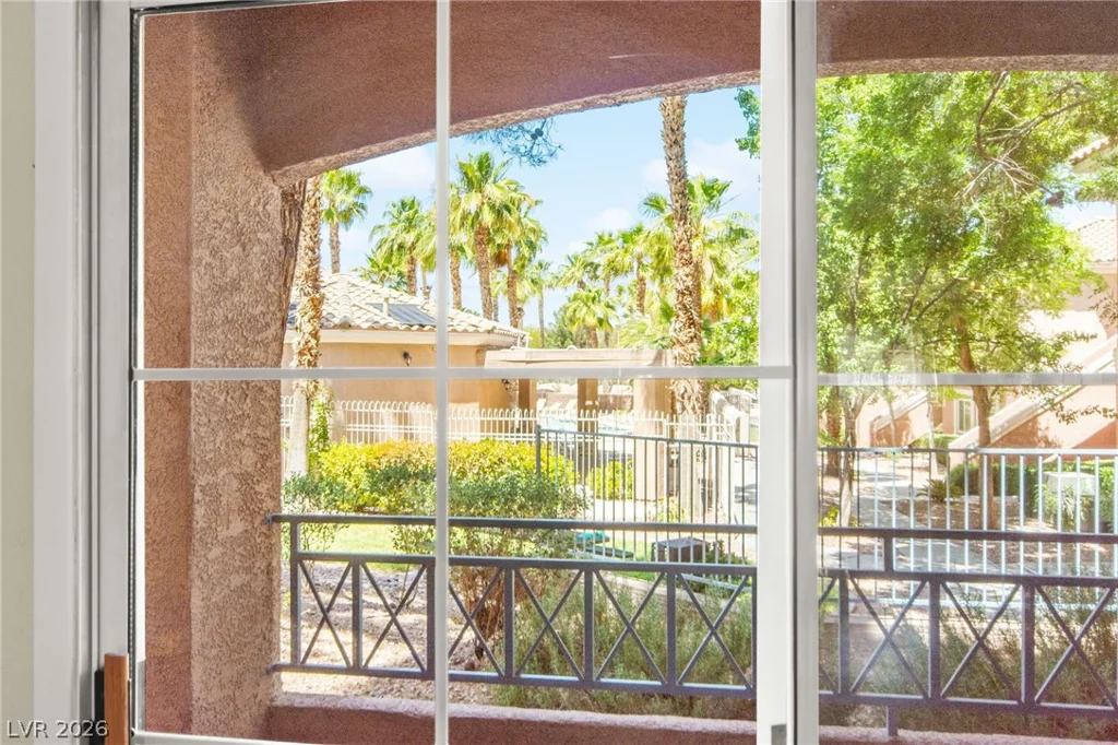 10524 Autumn Pine, Las Vegas, NV 89144