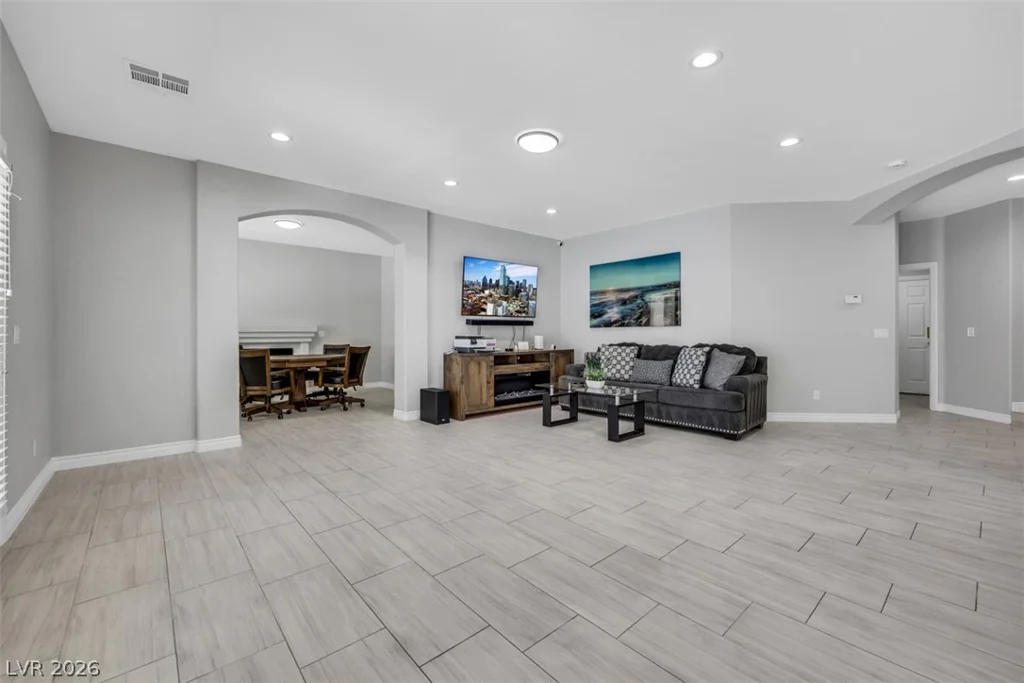 160 Tamarron Cliffs, Las Vegas, NV 89148