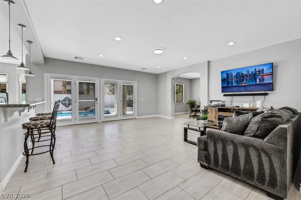 160 Tamarron Cliffs, Las Vegas, NV 89148