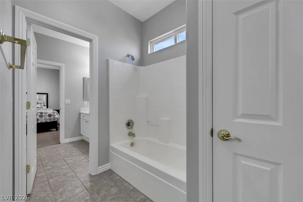160 Tamarron Cliffs, Las Vegas, NV 89148