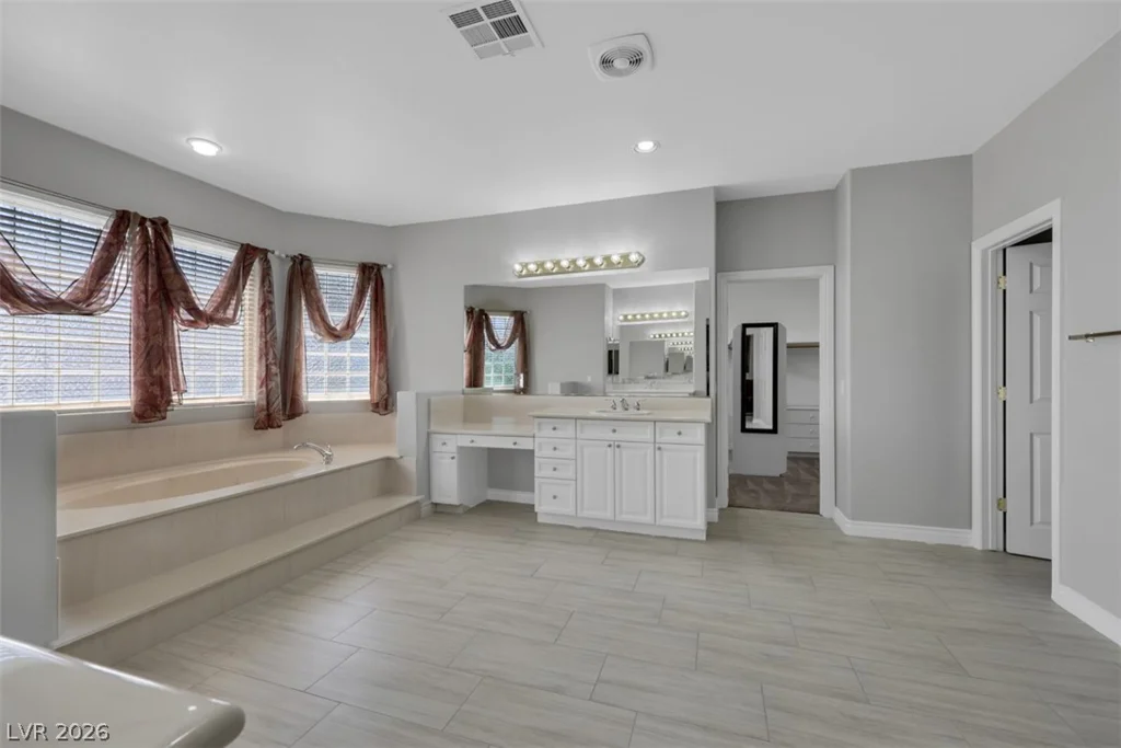160 Tamarron Cliffs, Las Vegas, NV 89148