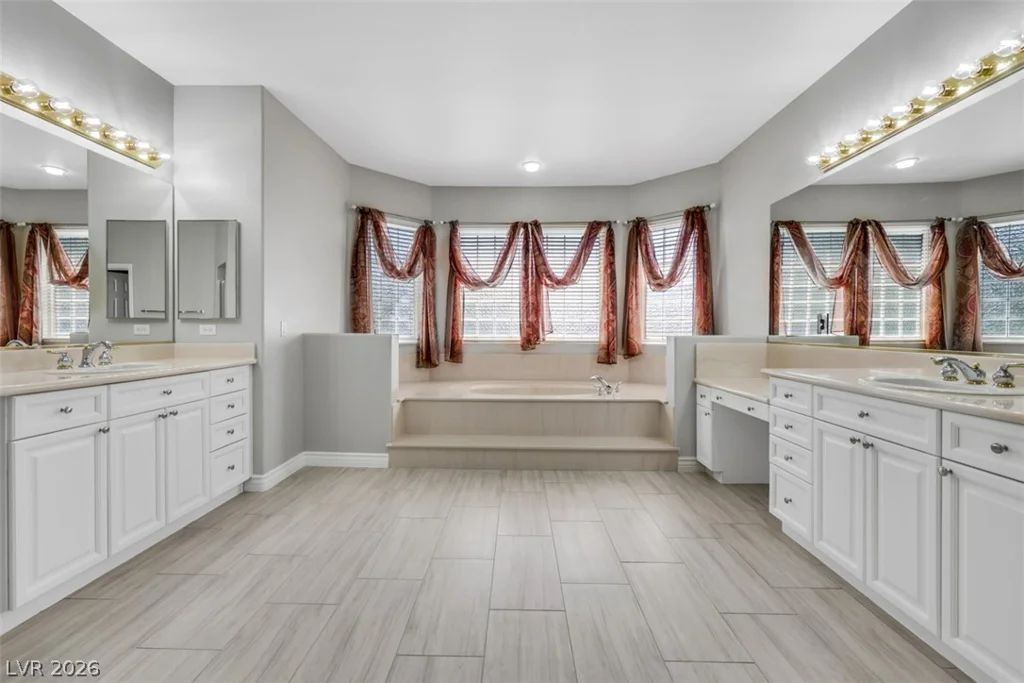 160 Tamarron Cliffs, Las Vegas, NV 89148