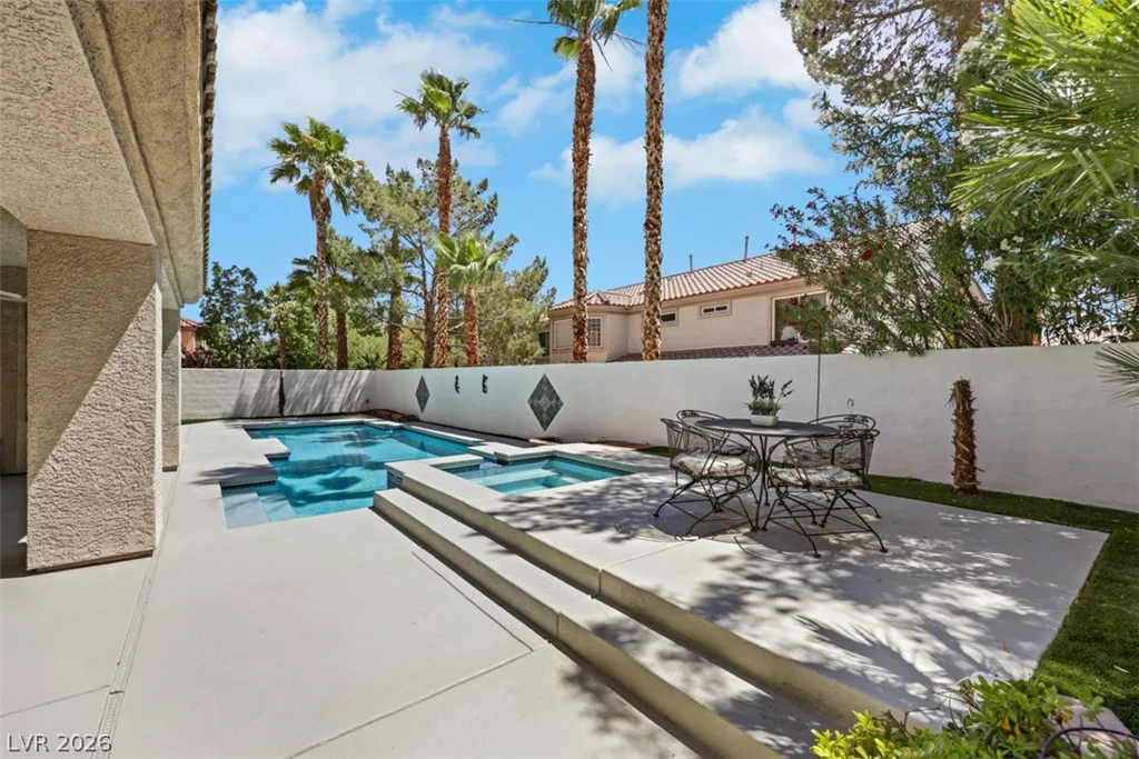 160 Tamarron Cliffs, Las Vegas, NV 89148