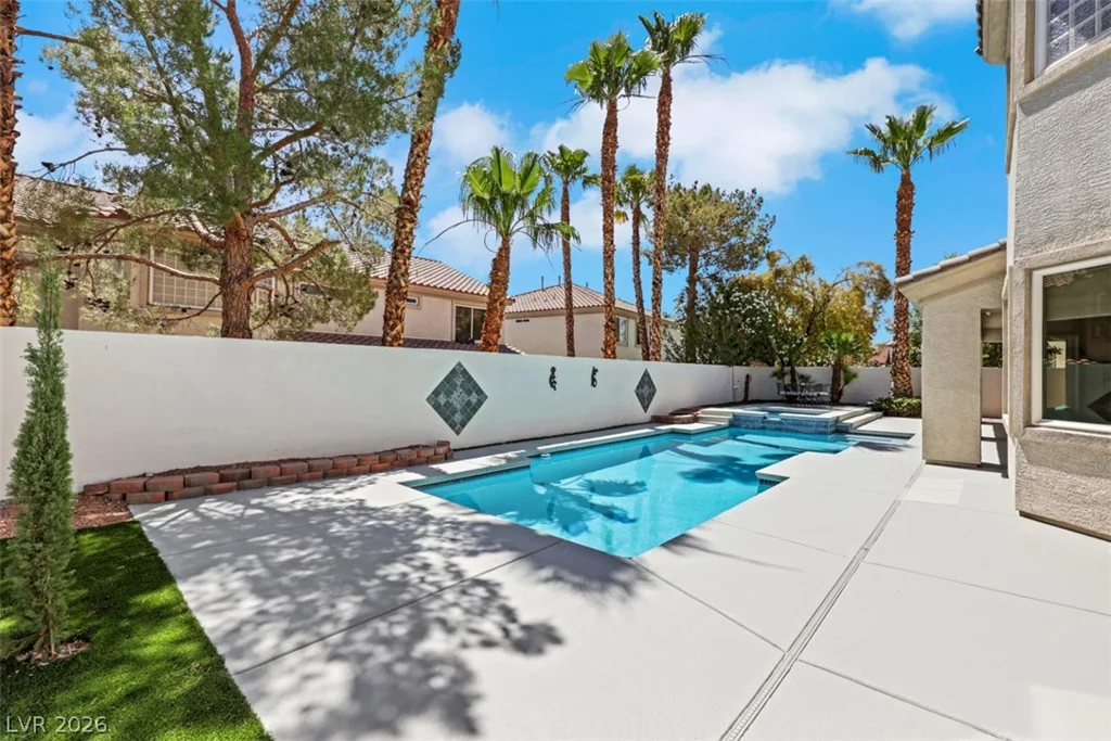 160 Tamarron Cliffs, Las Vegas, NV 89148