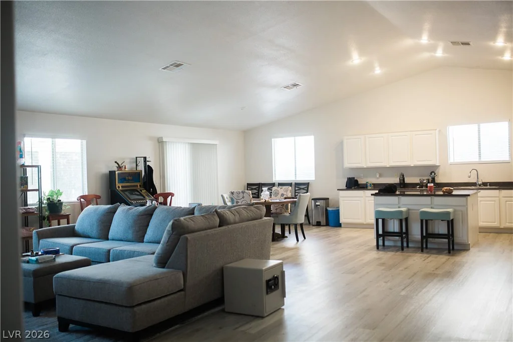 517 Pearberry, Las Vegas, NV 89183