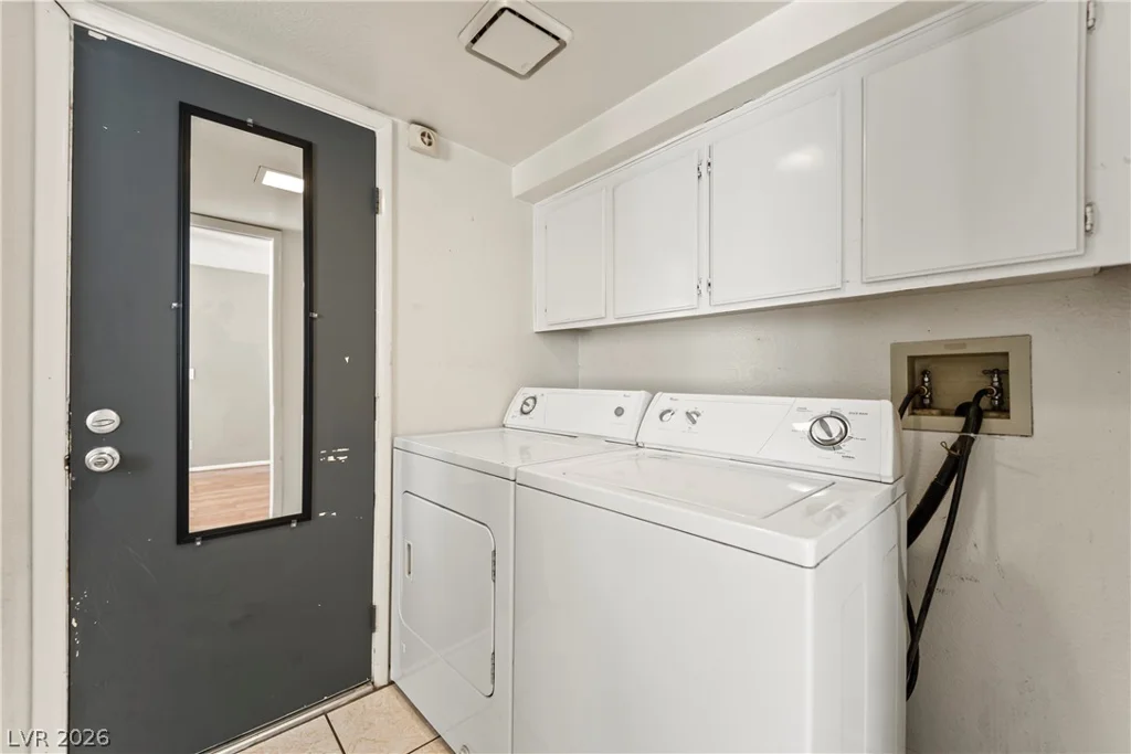 3264 Coral Harbor, Las Vegas, NV 89117