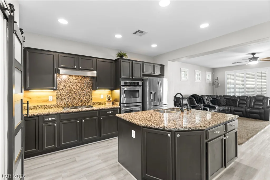 5708 Mammoth Mountain, North Las Vegas, NV 89081