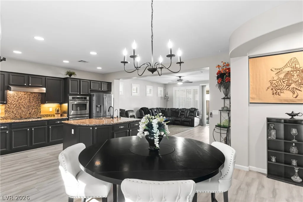 5708 Mammoth Mountain, North Las Vegas, NV 89081