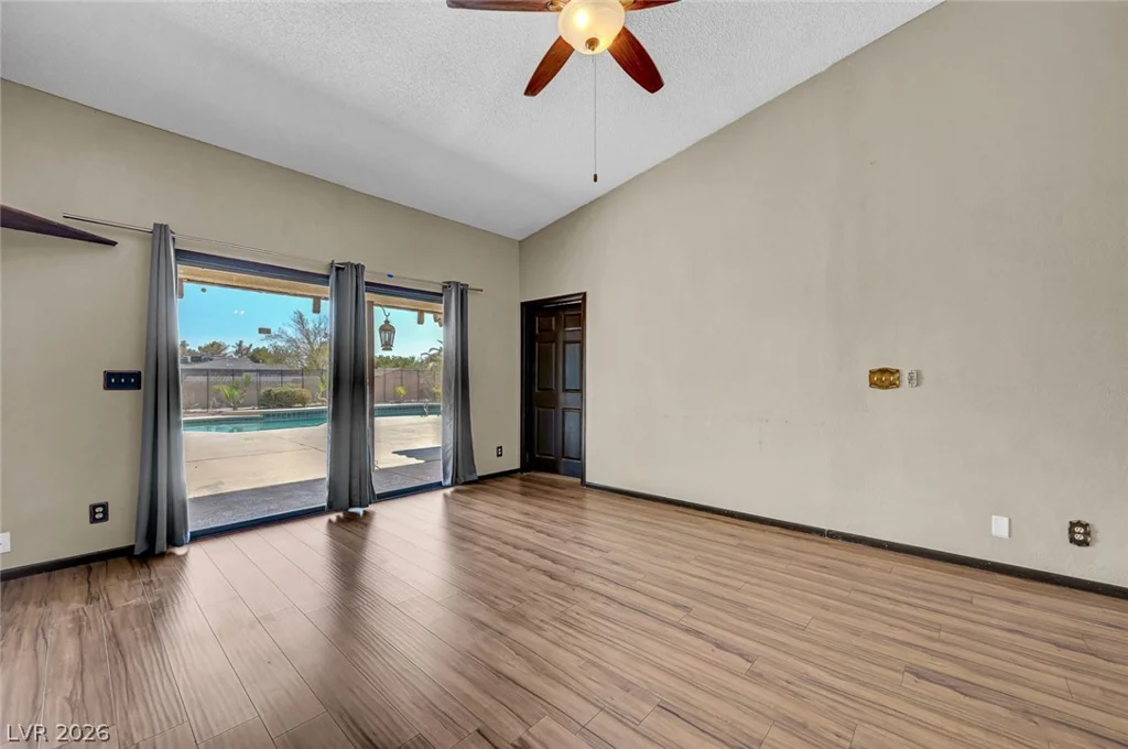 6975 Obannon, Las Vegas, NV 89117