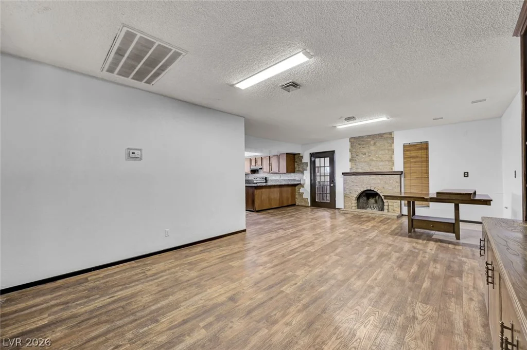 6975 Obannon, Las Vegas, NV 89117