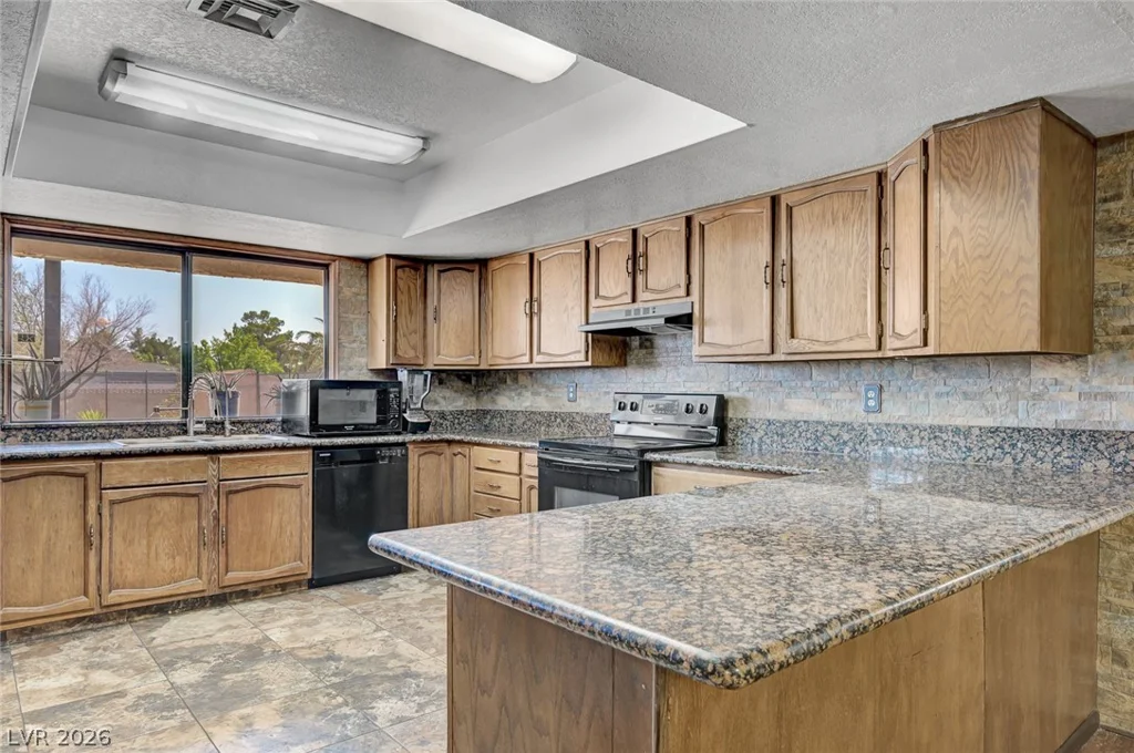 6975 Obannon, Las Vegas, NV 89117
