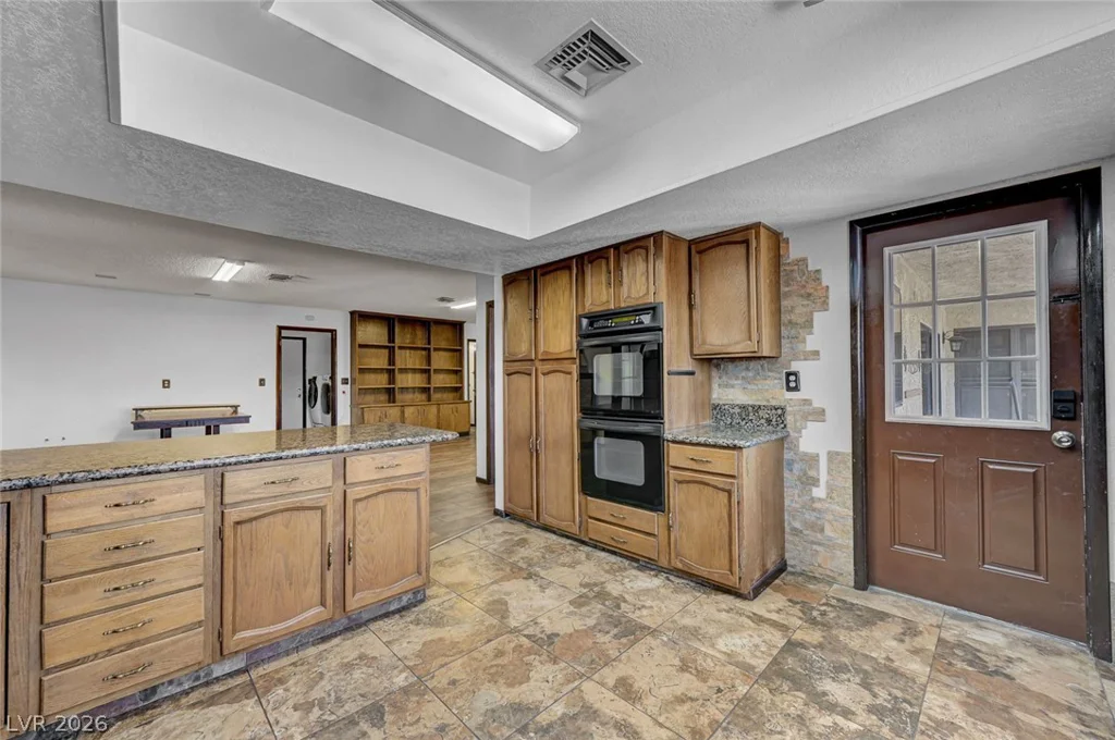 6975 Obannon, Las Vegas, NV 89117