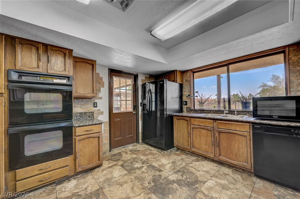 6975 Obannon, Las Vegas, NV 89117