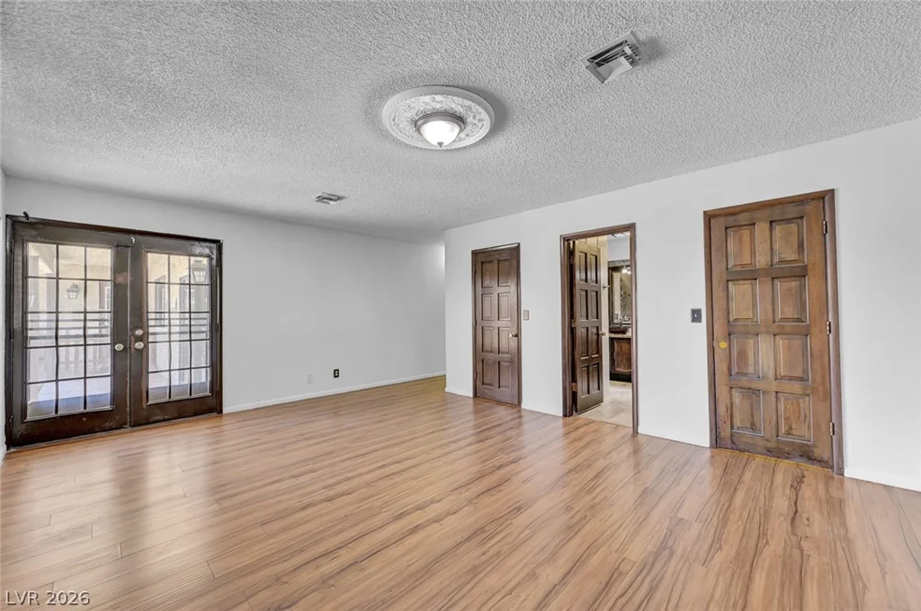 6975 Obannon, Las Vegas, NV 89117