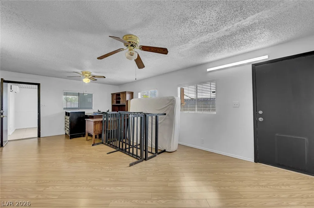 6975 Obannon, Las Vegas, NV 89117