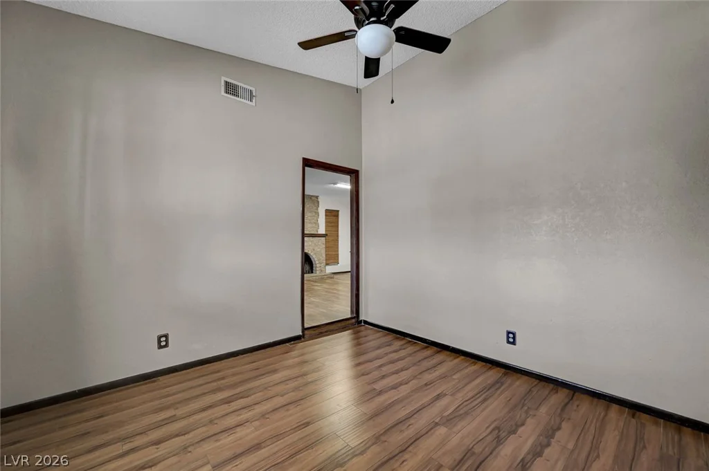 6975 Obannon, Las Vegas, NV 89117