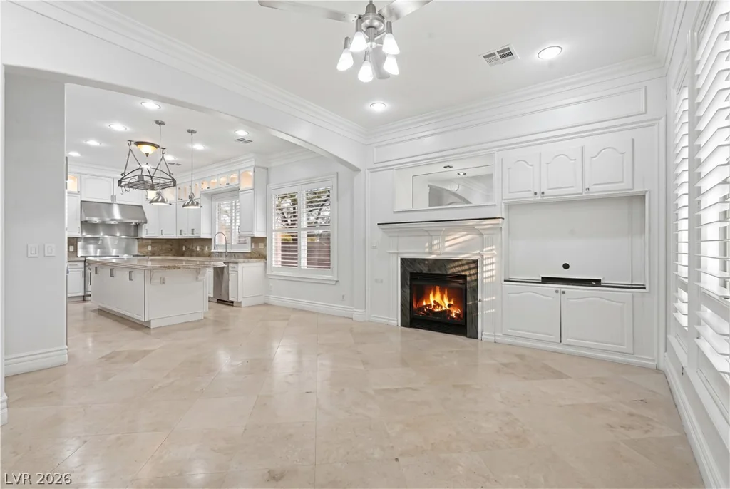 3283 Squire, Las Vegas, NV 89135