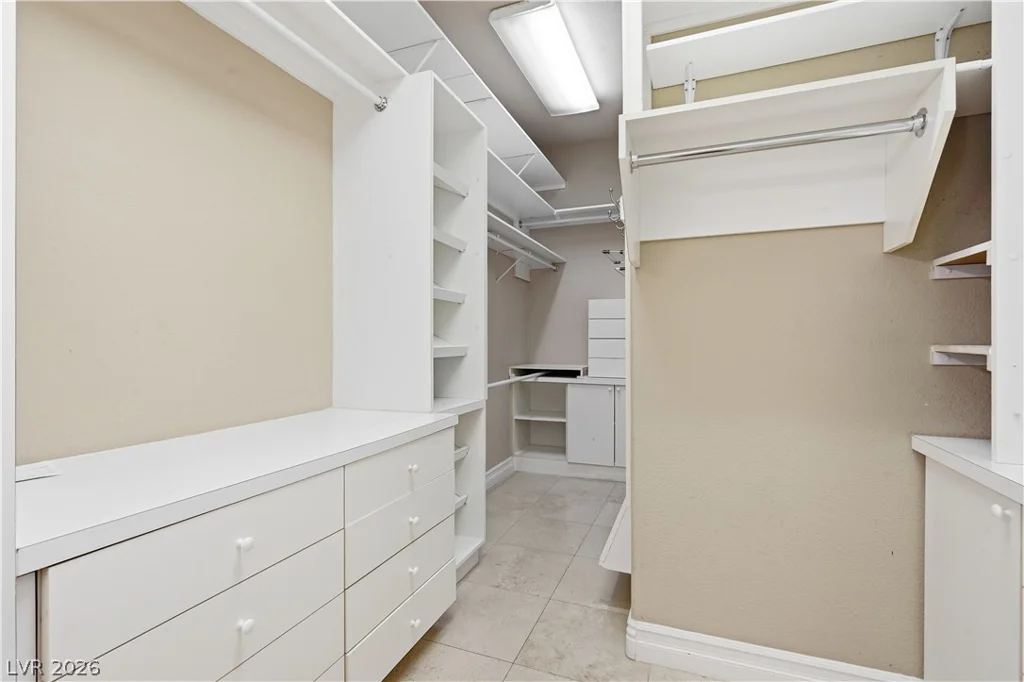 3283 Squire, Las Vegas, NV 89135
