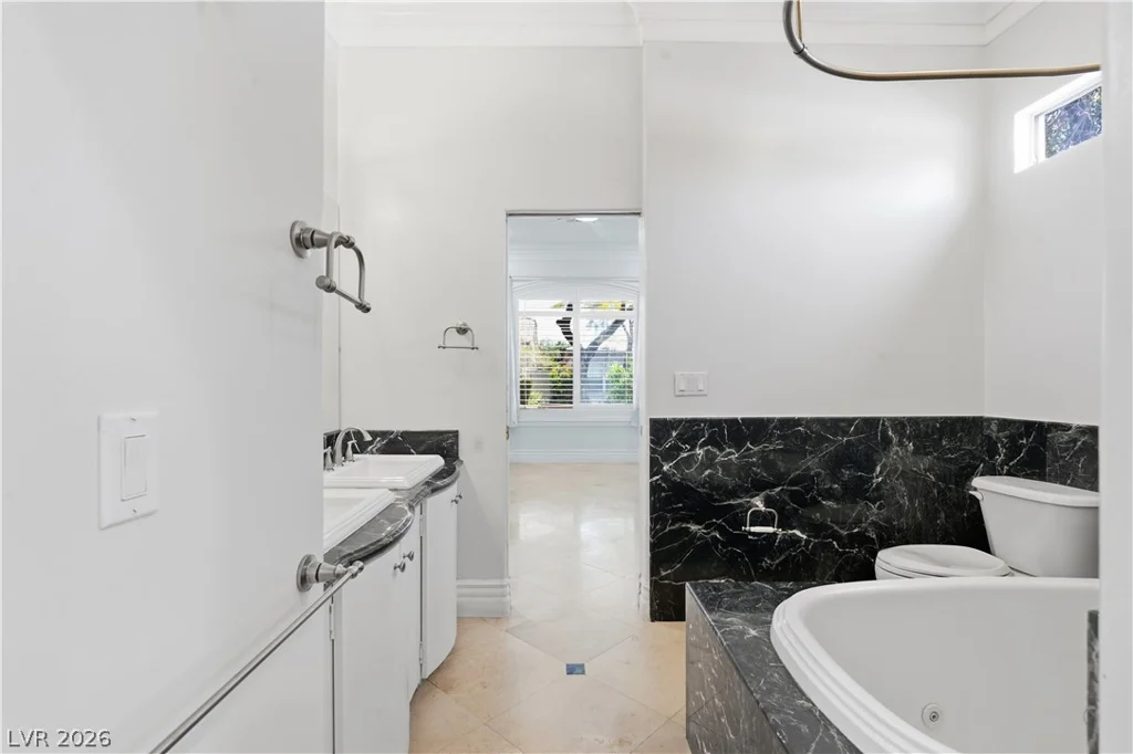 3283 Squire, Las Vegas, NV 89135