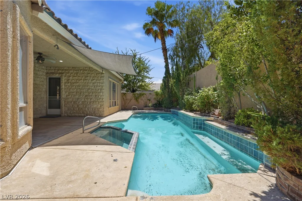 3283 Squire, Las Vegas, NV 89135