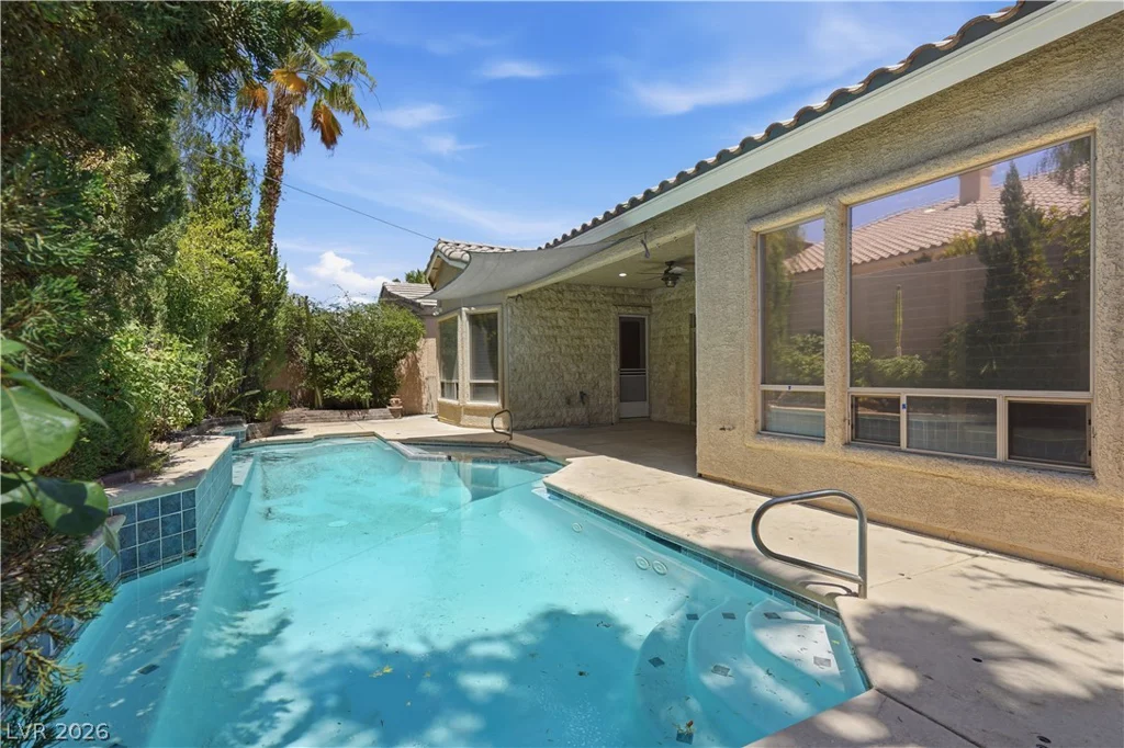3283 Squire, Las Vegas, NV 89135