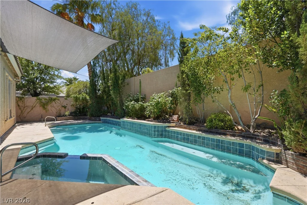 3283 Squire, Las Vegas, NV 89135