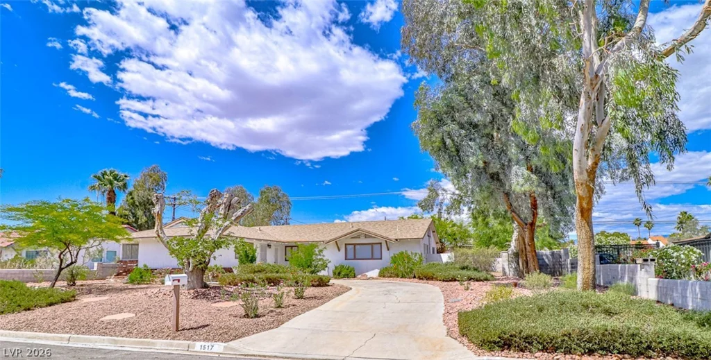 1517 Bryn Mawr, Las Vegas, NV 89102