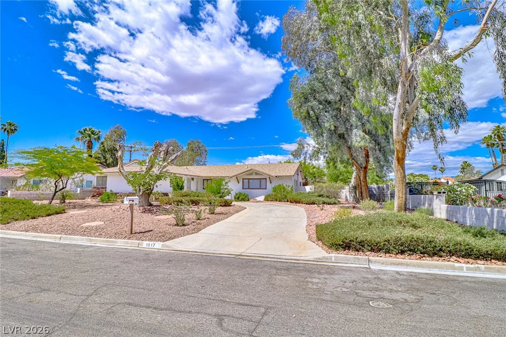 1517 Bryn Mawr, Las Vegas, NV 89102