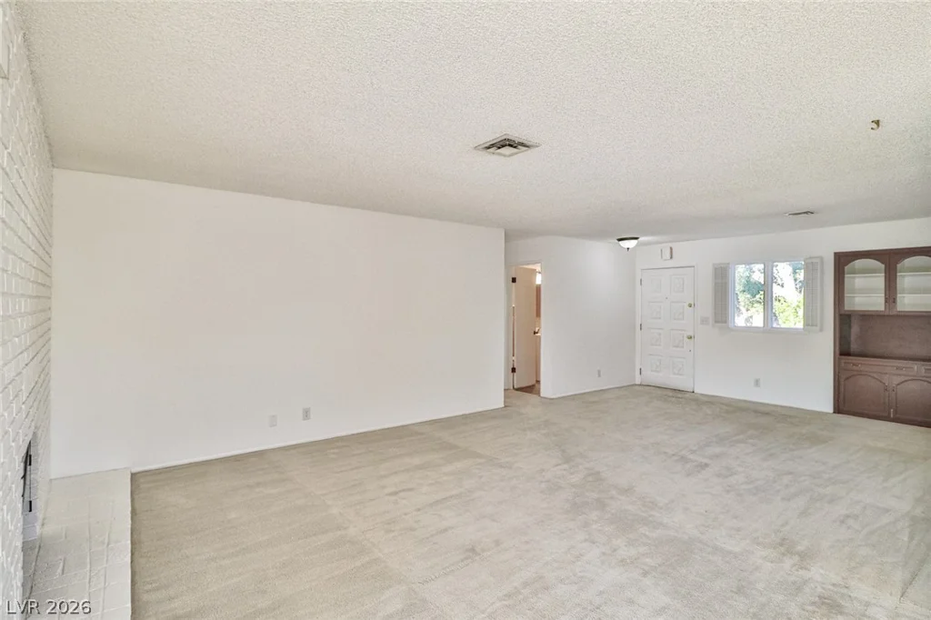 1517 Bryn Mawr, Las Vegas, NV 89102