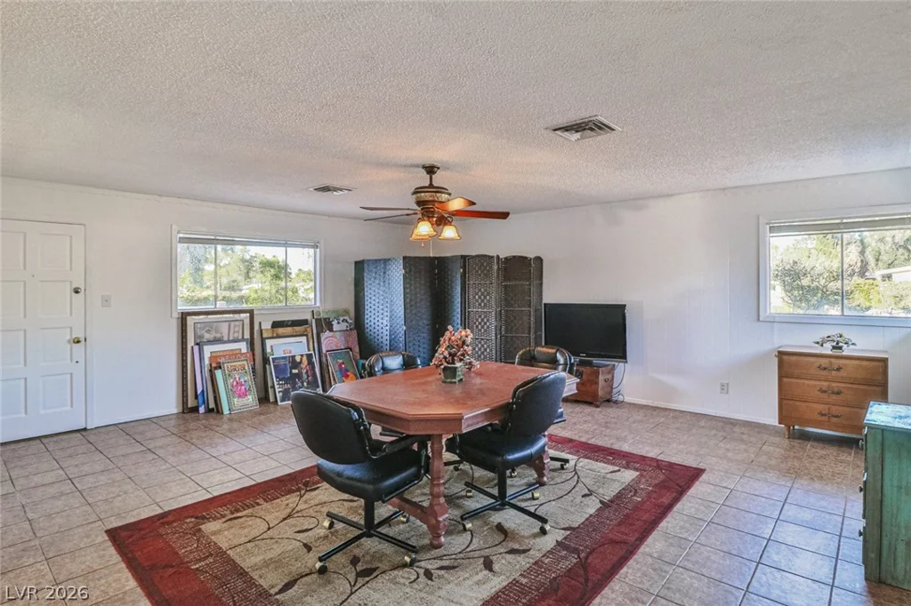 1517 Bryn Mawr, Las Vegas, NV 89102